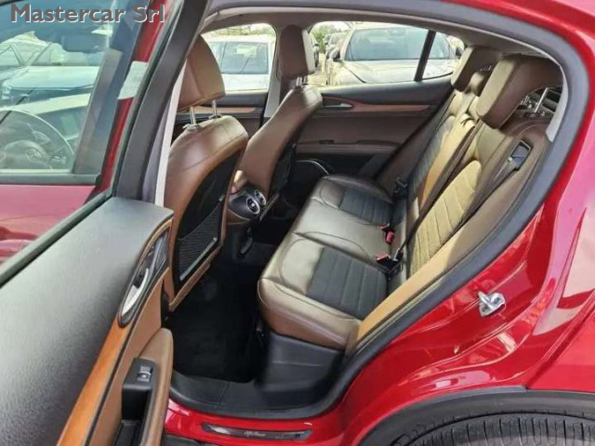 Alfa Romeo Stelvio 2.2 t Intensa Q4 210cv auto (12)
