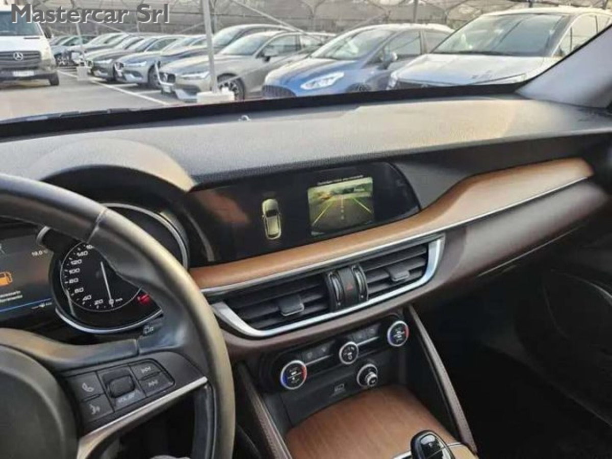 Alfa Romeo Stelvio 2.2 t Intensa Q4 210cv auto (14)