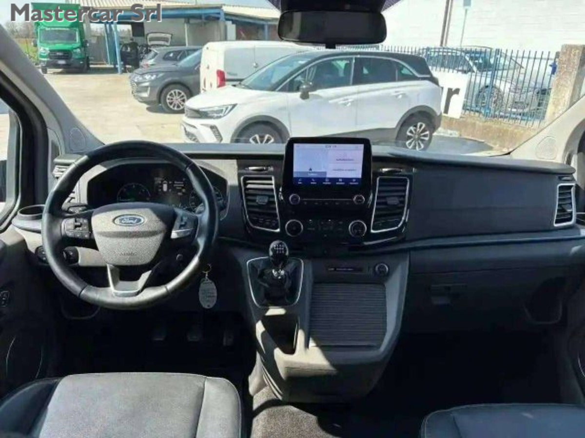 Ford Tourneo Custom 320 2.0 EcoBlue 185CV MHEV PL Active (11)
