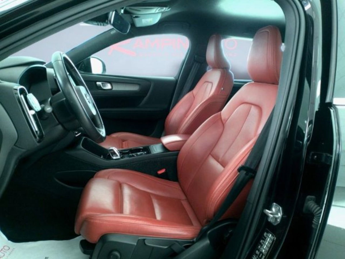 Volvo XC40 T3 Geartronic Inscription (13)