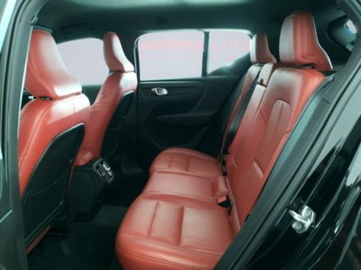 Volvo XC40 T3 Geartronic Inscription (14)