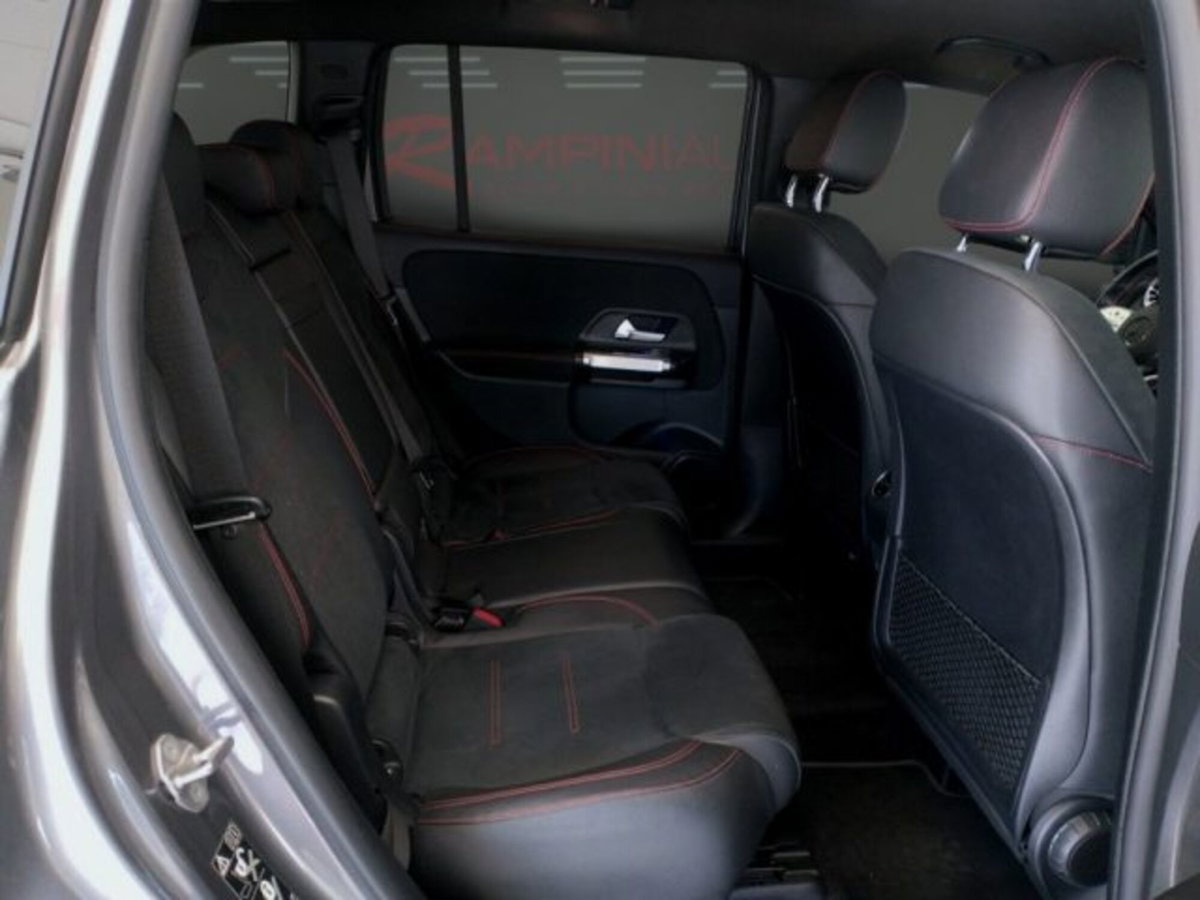 Mercedes-Benz GLB 200 d Automatic 4Matic Premium (18)