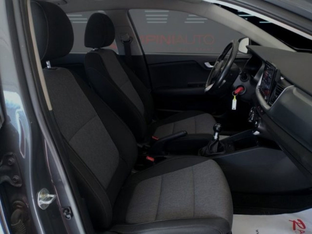 Kia Stonic 1.2 ECO GPL Style (17)