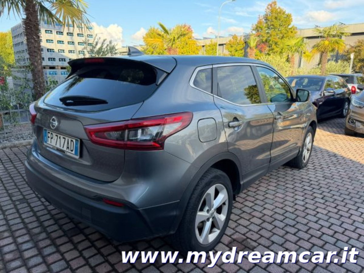 Nissan Qashqai 1.5 dCi Business (4)