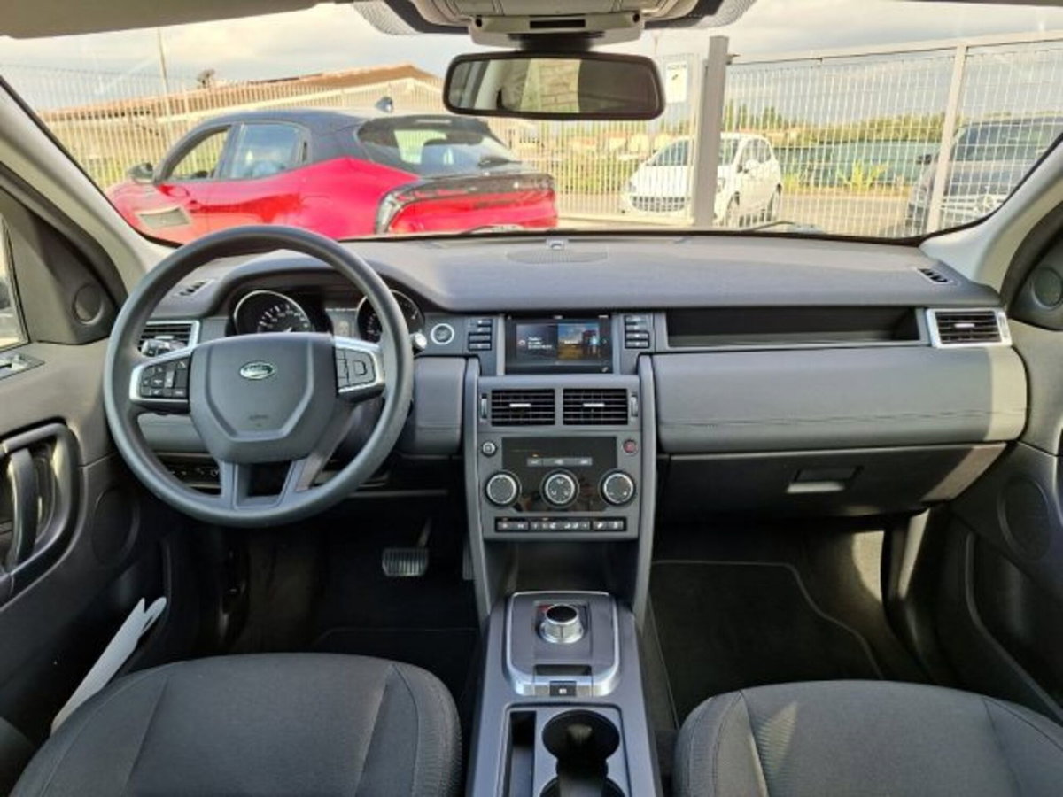 Land Rover Discovery Sport 2.0 TD4 150 CV Pure (5)