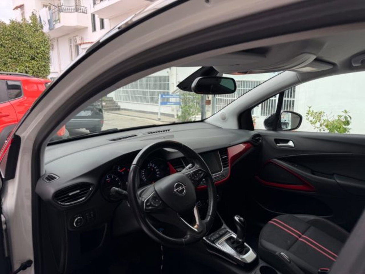 Opel Crossland 1.5 ECOTEC D 120 CV Start&Stop aut. GS Line (19)