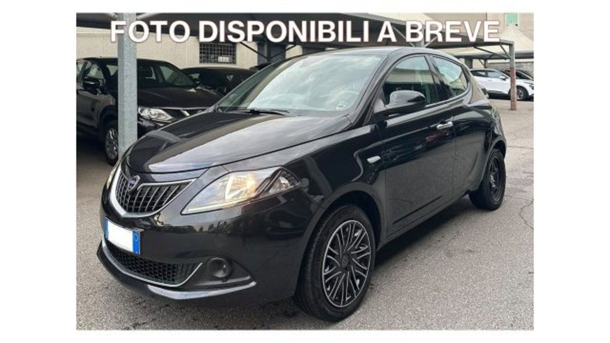 Lancia Ypsilon 1.0 FireFly 5 porte S&S Hybrid Silver Plus