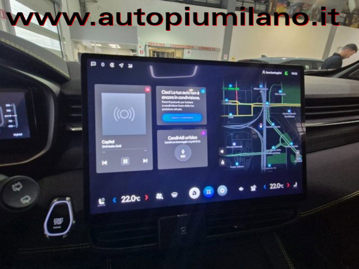 Lynk & Co 01 01 1.5 td phev More auto (18)
