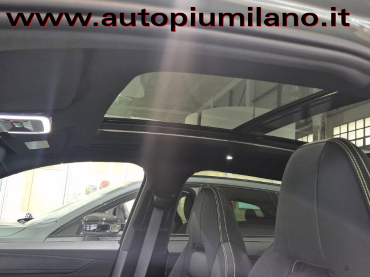 Lynk & Co 01 01 1.5 td phev More auto (9)