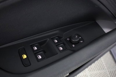Cupra Terramar 1.5 hybrid 150cv dsg (17)