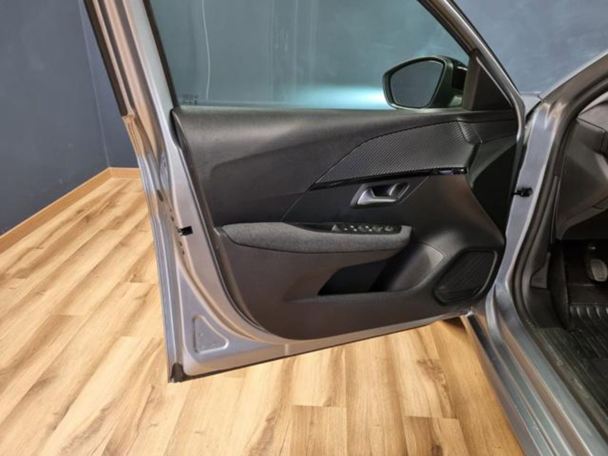 Peugeot 208 1.2 puretech Active s&s 100cv (14)