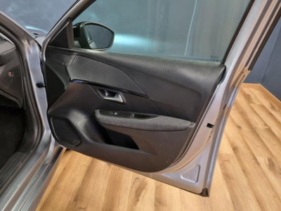 Peugeot 208 1.2 puretech Active s&s 100cv (17)