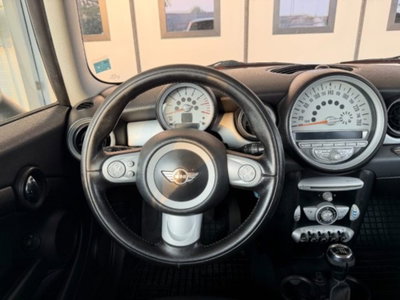 MINI Mini 1.6 16V Cooper (10)