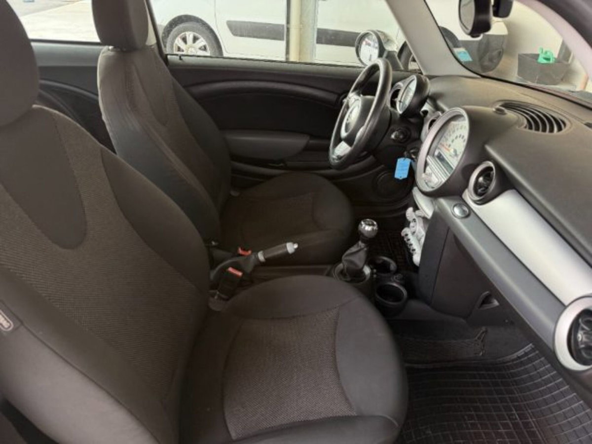 MINI Mini 1.6 16V Cooper (13)