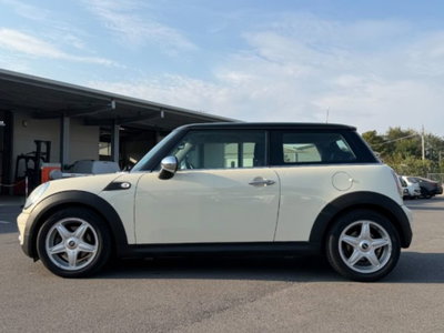 MINI Mini 1.6 16V Cooper (3)
