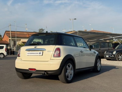 MINI Mini 1.6 16V Cooper (5)