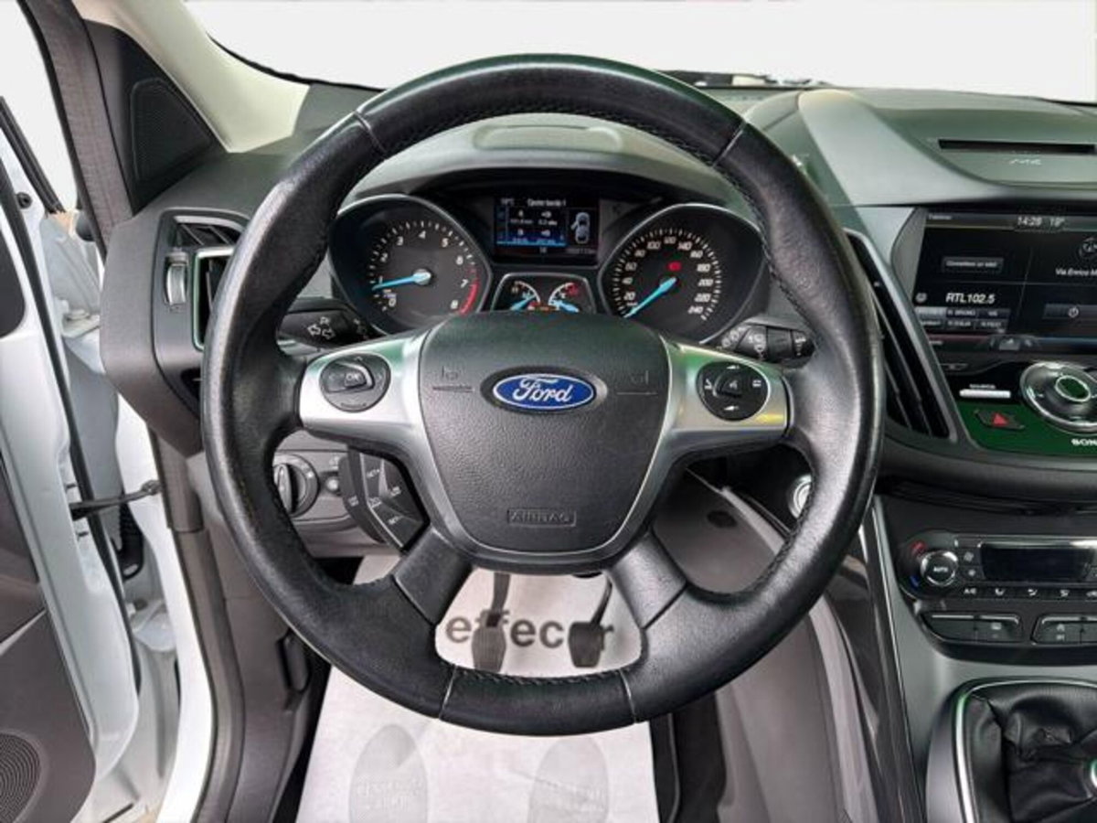 Ford Kuga 1.5 EcoBoost 120 CV 2WD Titanium (8)