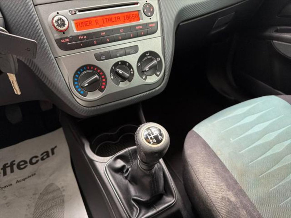 Fiat Grande Punto 1.2 5 porte Actual (12)