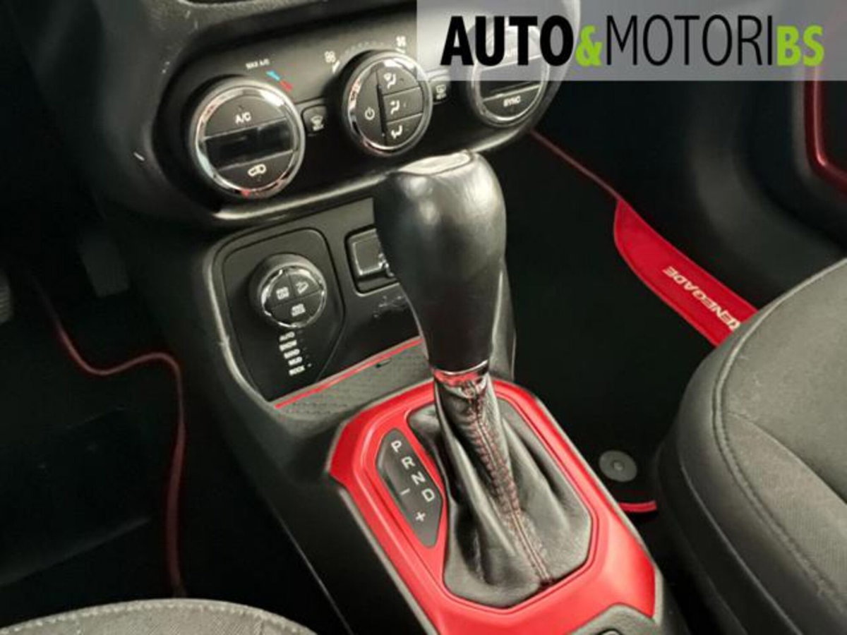 Jeep Renegade 2.0 Mjt 170CV 4WD Active Drive Low Trailhawk (13)