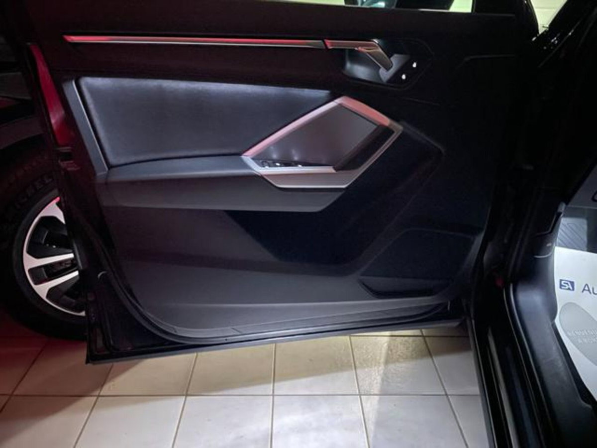 Audi Q3 35 TDI quattro S tronic Business Advanced (18)