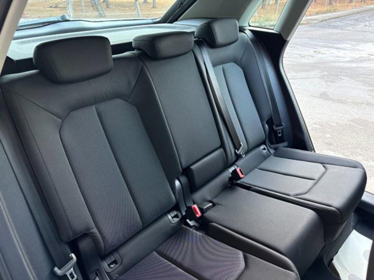 Audi Q3 35 TDI quattro S tronic Business Advanced (19)