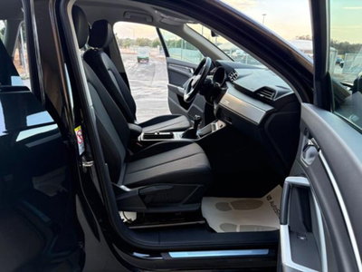 Audi Q3 35 TDI quattro S tronic Business Advanced (9)