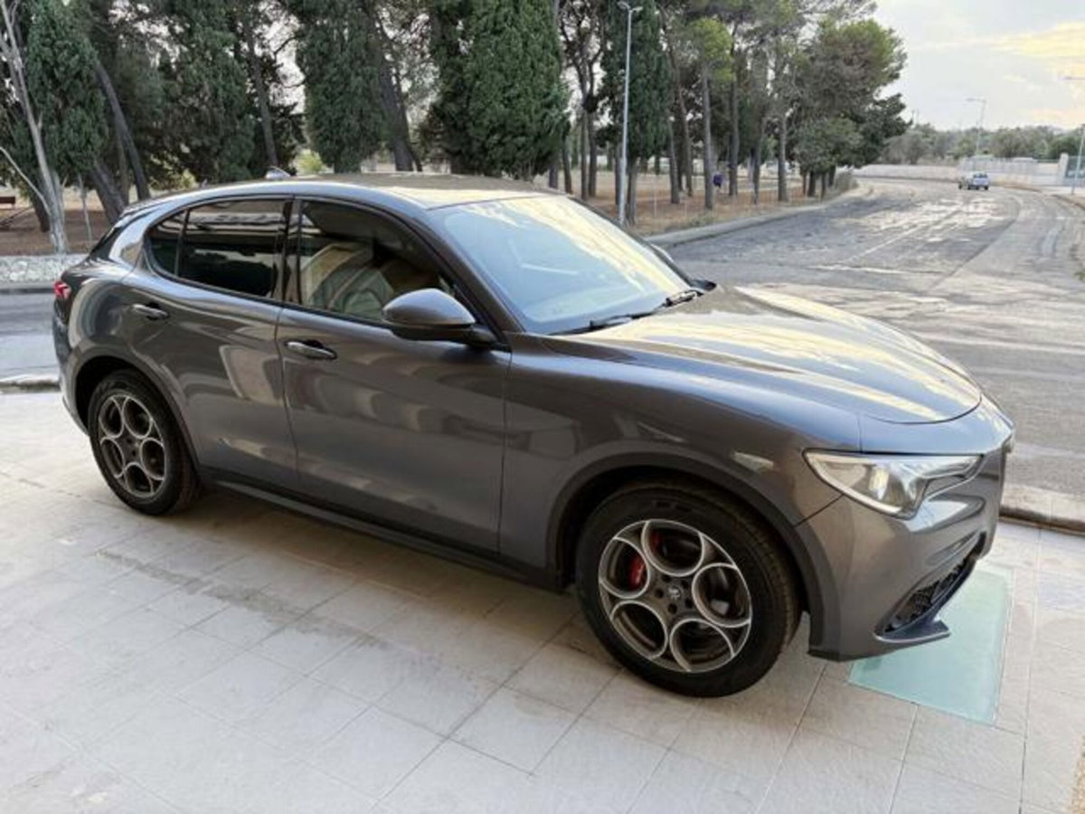 Alfa Romeo Stelvio Stelvio 2.2 Turbodiesel 190 CV AT8 Q4 Sprint (3)