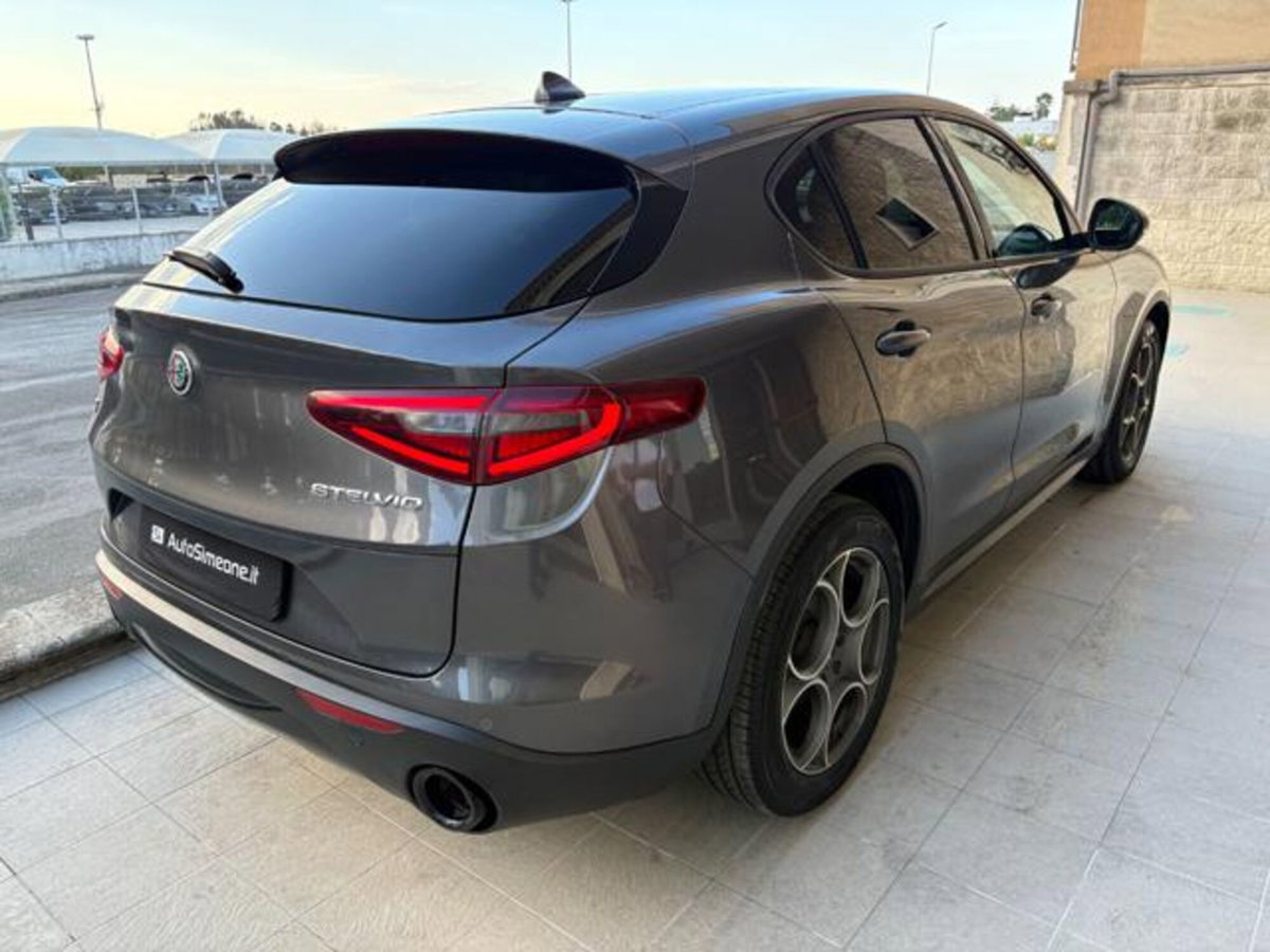 Alfa Romeo Stelvio Stelvio 2.2 Turbodiesel 190 CV AT8 Q4 Sprint (5)