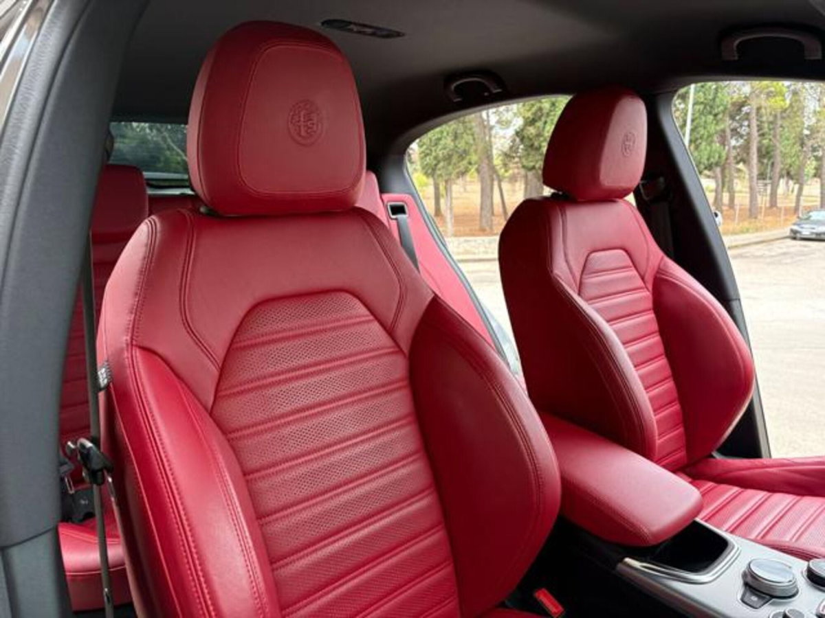 Alfa Romeo Stelvio Stelvio 2.2 Turbodiesel 210 CV AT8 Q4 Veloce (10)