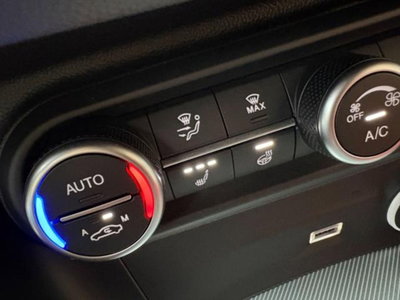 Alfa Romeo Stelvio Stelvio 2.2 Turbodiesel 210 CV AT8 Q4 Veloce (17)