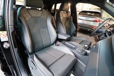 Audi Q3 35 2.0 tdi s-tronic (16)