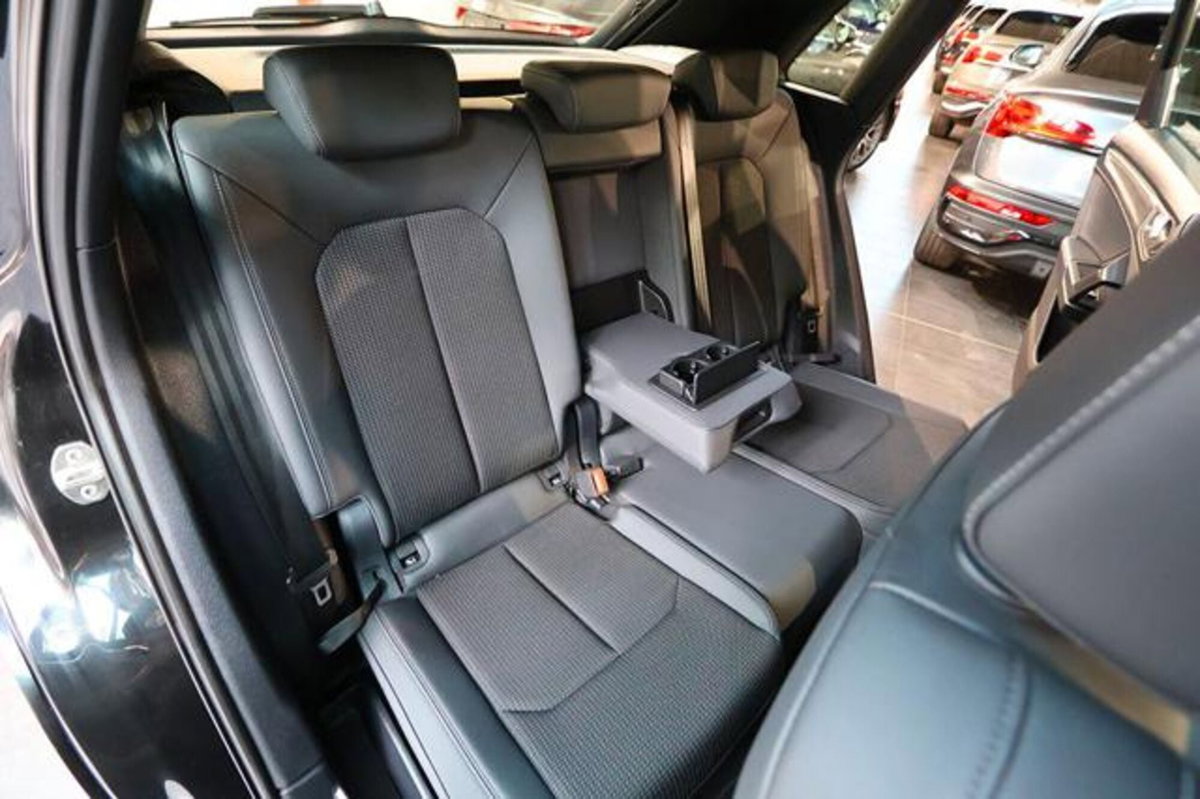 Audi Q3 35 2.0 tdi s-tronic (19)