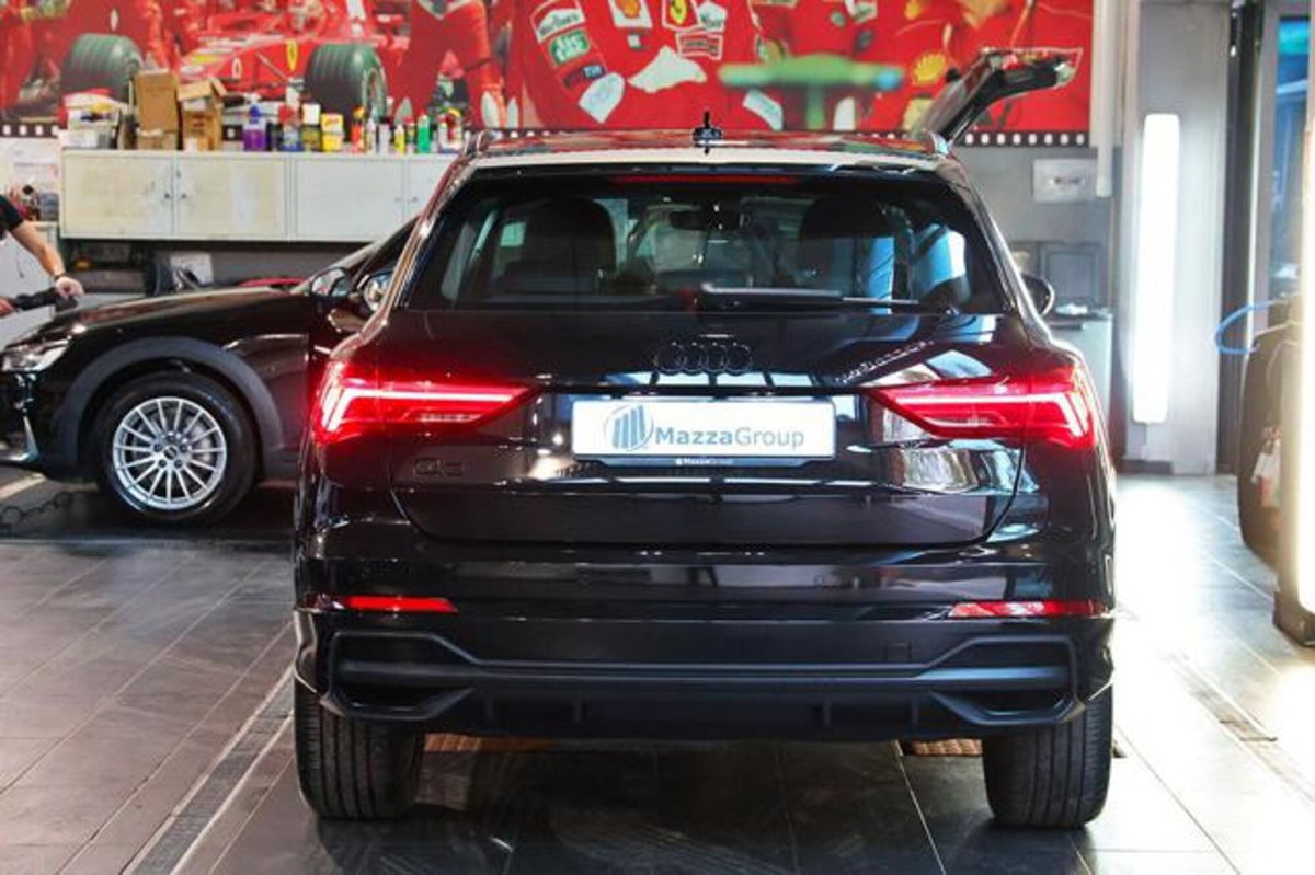 Audi Q3 35 2.0 tdi s-tronic (4)