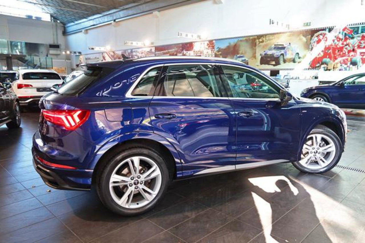 Audi Q3 35 2.0 tdi s-tronic (10)