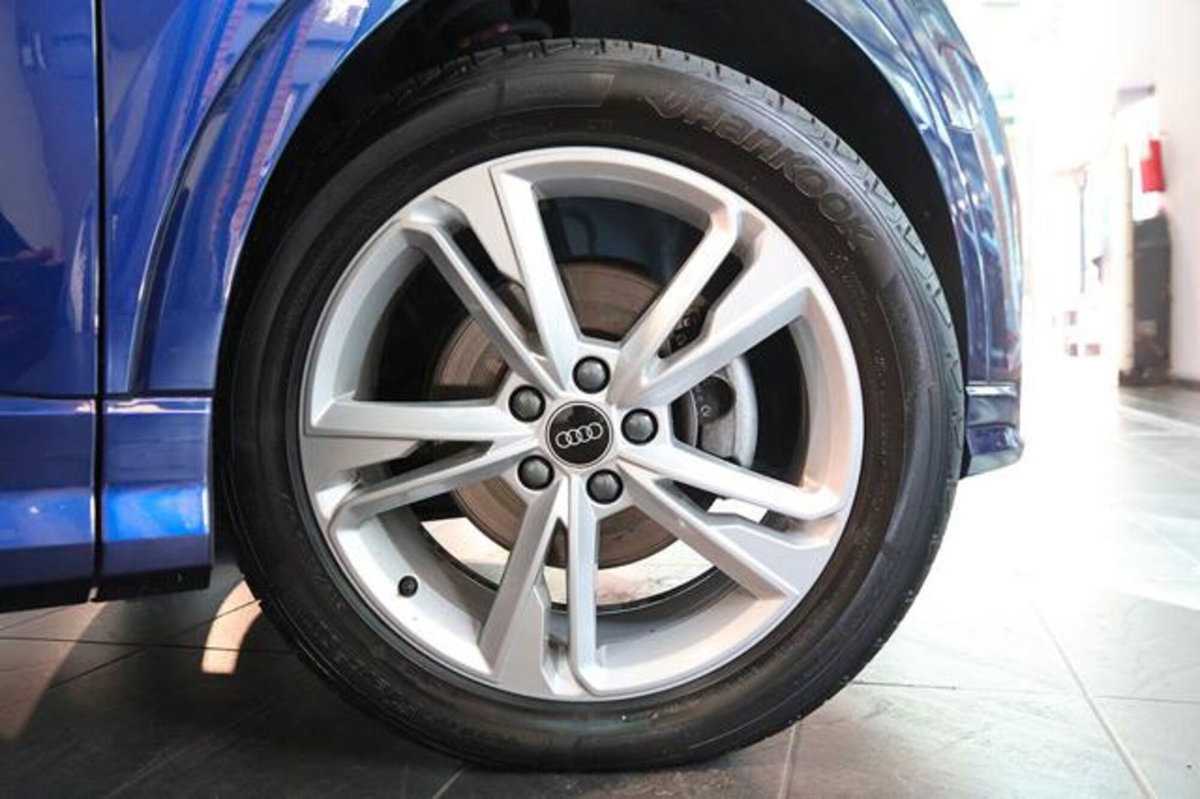 Audi Q3 35 2.0 tdi s-tronic (6)