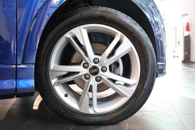 Audi Q3 35 2.0 tdi s-tronic (6)