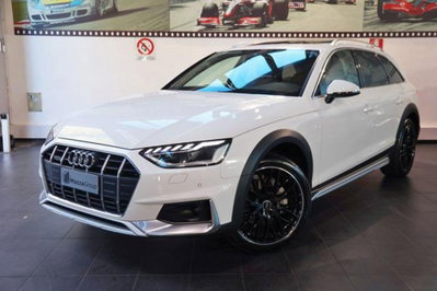 Audi A4 Allroad Allroad 40 2.0 tdi mhev Identity Contrast quattro 204cv s-tronic (8)