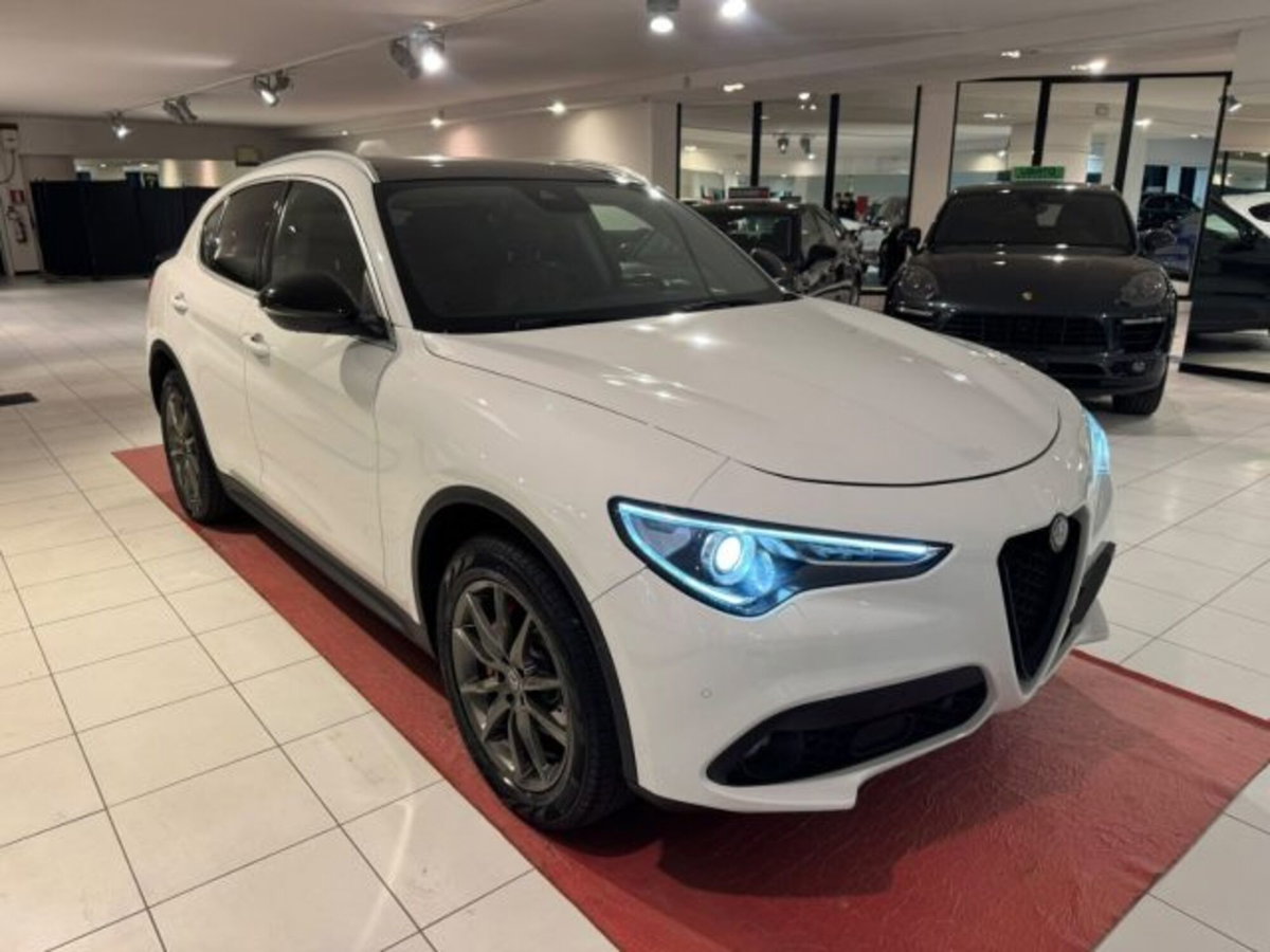 Alfa Romeo Stelvio 2.2 t Veloce Q4 210cv auto
