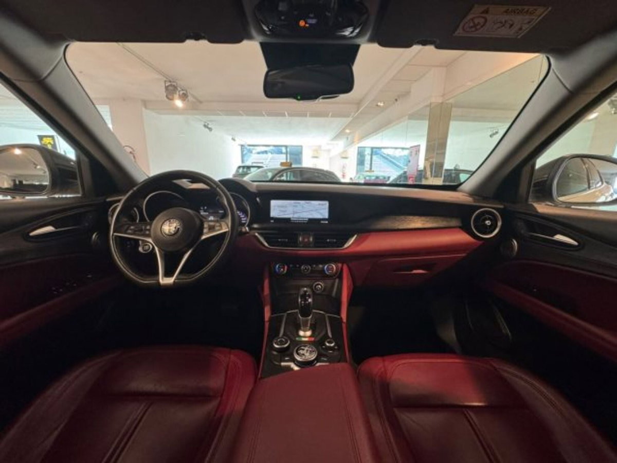 Alfa Romeo Stelvio 2.2 t Veloce Q4 210cv auto (10)
