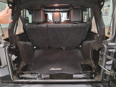 Jeep Wrangler Unlimited 2.8 CRD DPF Rubicon Auto (11)