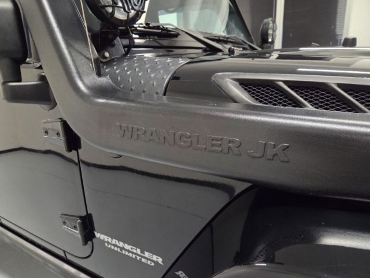 Jeep Wrangler Unlimited 2.8 CRD DPF Rubicon Auto (13)