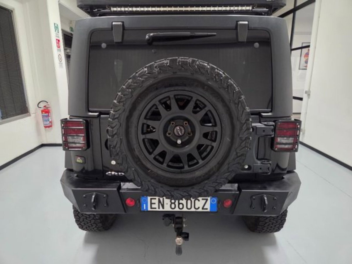 Jeep Wrangler Unlimited 2.8 CRD DPF Rubicon Auto (5)