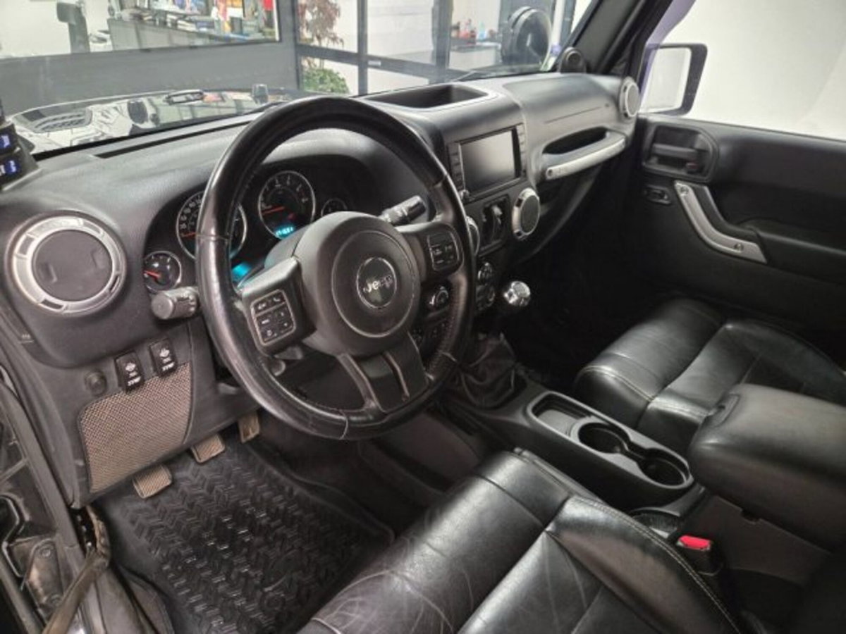 Jeep Wrangler Unlimited 2.8 CRD DPF Rubicon Auto (7)