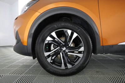 Peugeot 2008 PureTech 100 S&S Allure (8)
