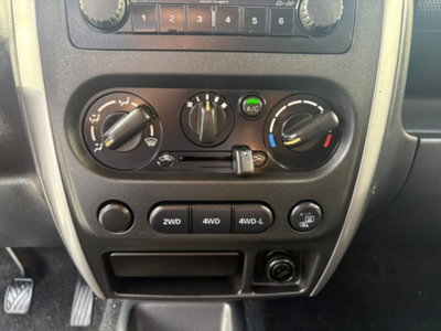 Suzuki Jimny 1.5 DDiS cat 4WD JLX Più (12)