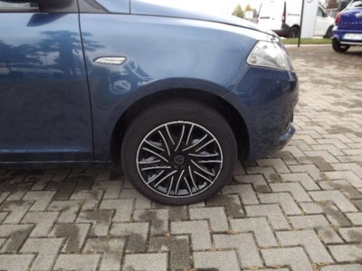 Lancia Ypsilon 1.0 FireFly 5 porte S&S Hybrid Ecochic A. Ferretti (12)