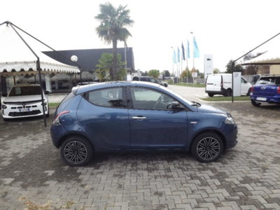 Lancia Ypsilon 1.0 FireFly 5 porte S&S Hybrid Ecochic A. Ferretti (4)