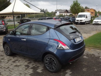 Lancia Ypsilon 1.0 FireFly 5 porte S&S Hybrid Ecochic A. Ferretti (6)