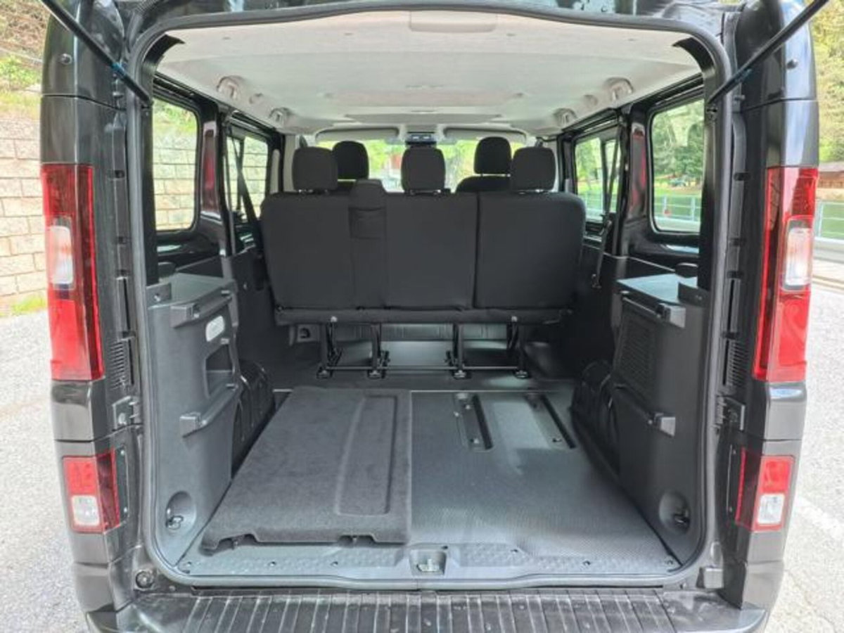Renault Trafic Furgone BluedCi 150CV EDC PL-TN SpaceClass (9)