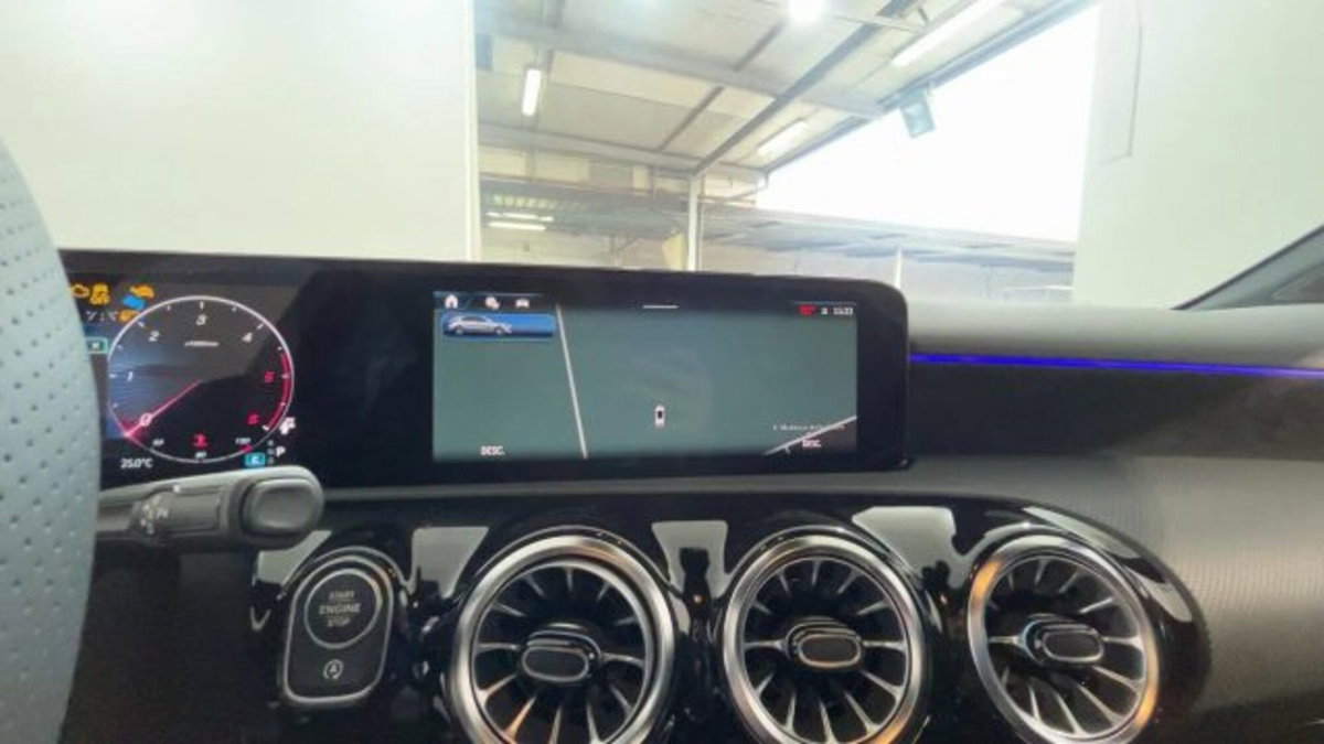 Mercedes-Benz CLA 200 d AMG Line Advanced Plus auto (14)